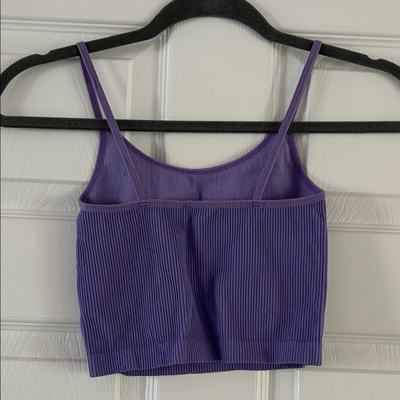 Aritzia TNA Purple Ribbed Seamless Tank Top - Picture 2 of 2